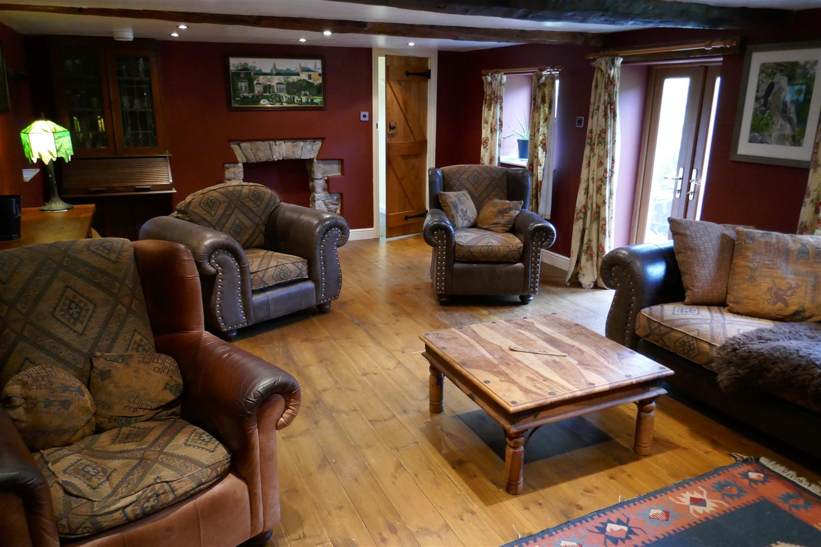 FURTHER ROOM ASPECT